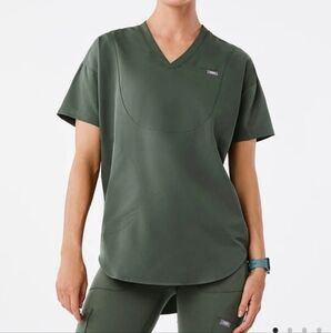 Figs Halle V-Neck Scrub Top